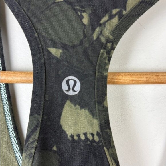 Lululemon Cool Racerback Biggie So Fly Butterfly Fatigue Green Black Size 2 - Picture 4 of 7